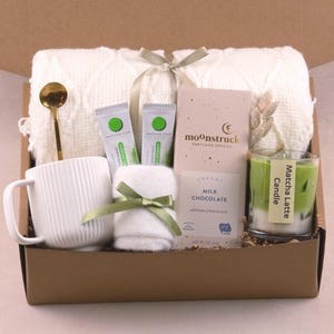 Matcha Lover Gift Box Matcha Latte Candle Cozy Gift for Matcha Lover Gift Set Coffee Lover Gift Box Pumpkin Spice Candle Gift Box
