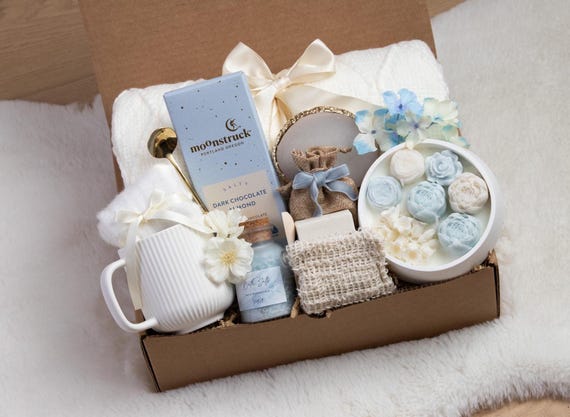 Mothers Day Gift Box for Mom Self Care Gift Box for Her Women Birthday Gift Box for Women, Cozy Spa Box Sending Hugs Gift Basket for Women