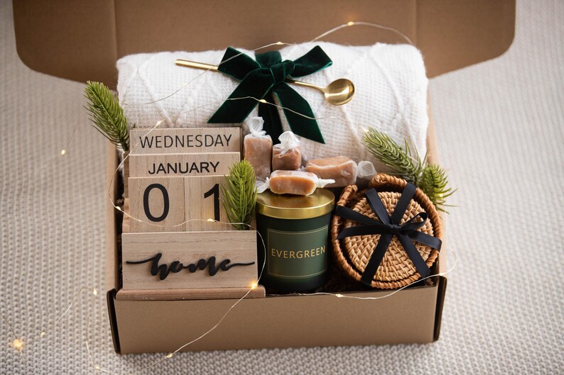 New House Gift Basket: New Home Gift Basket for new Homeowners Realtor Gifts BlanketCalendar