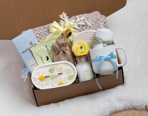 Mothers Day Gift Basket for Women Gift Box for Mom Self Care Package For Her Spa Gift Box Gift Hug in a Box Birthday Gift Basket