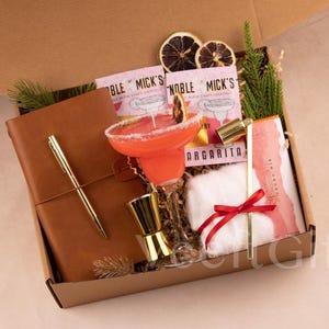 Cocktail Gift Box Margarita Lover Gift For Best Friend Cosmopolitan Cocktail Gift Espresso Martini Lover Gift Old Fashioned Gift Moscow Mule PinkMargaritaCandle