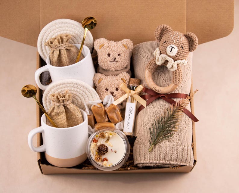 New Mom & Baby Gift Box for New Parents Gift Box for Women After Birth Baby Gift Basket for Pregnancy Gift Postpartum Baby Gender Neutral BearBabyBlanket
