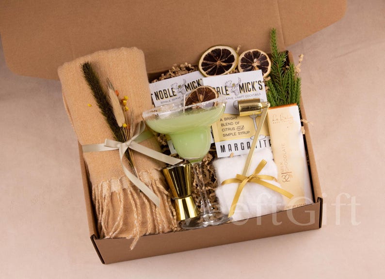 Cocktail Gift Box Margarita Lover Gift For Best Friend Cosmopolitan Cocktail Gift Espresso Martini Lover Gift Old Fashioned Gift Moscow Mule GreenMargaritaCandle