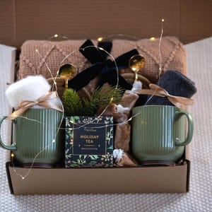 New House Gift Basket: New Home Gift Basket for new Homeowners Realtor Gifts SockGreenMugBlanket