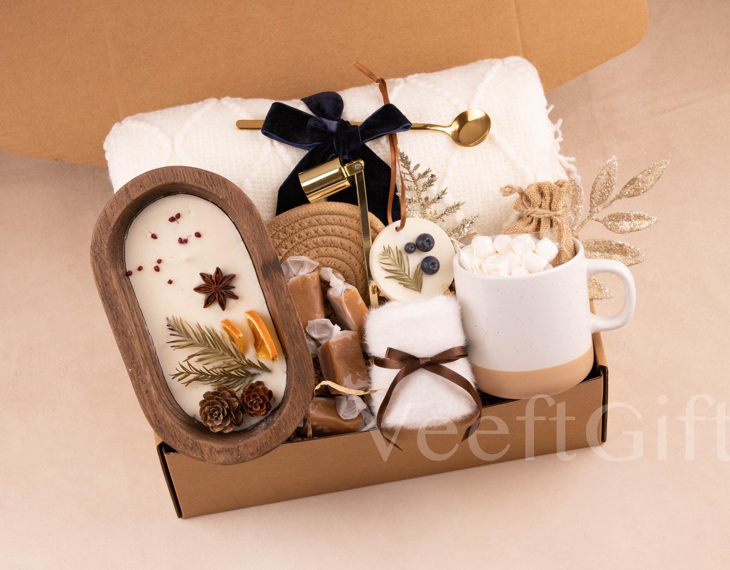 Augusta HAND × HAND(Winter Gift Box) Winter Gift Box - 60+ Gift Ideas for 2025