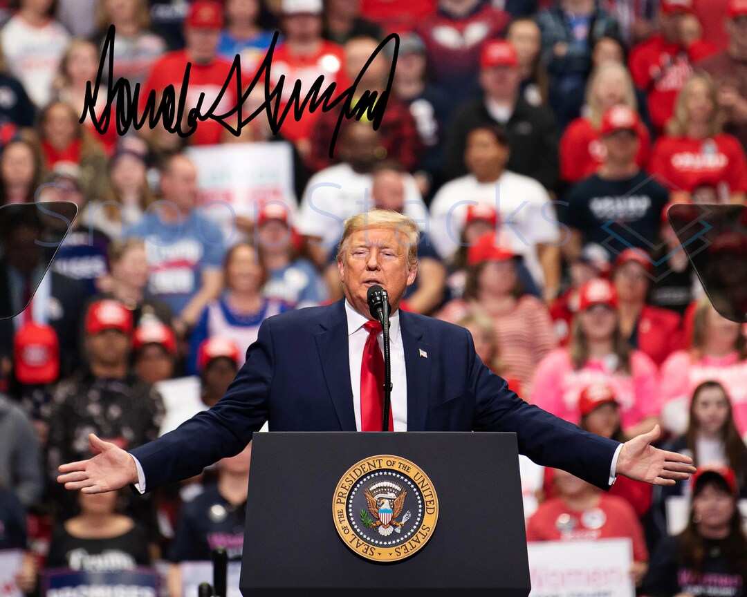 Donald Trump Signed 8x10 Glossy Photo Autographed RP Signature ...