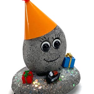 Cadeaus en chocoladetaart! Ter ere van jou!
