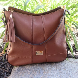 Damenhandtasche Crossbody Designer Geldbörse mit Zwei Abnehmbare Riemen Polyurethan Leder Vegan Geschenk für Sie