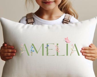 女の子向けパーソナライズドランバーピロー、カスタムネームピロー、ホームデコレーションギフト、ベビーシャワーギフト、女性用クッション、寝室用チェアピロー