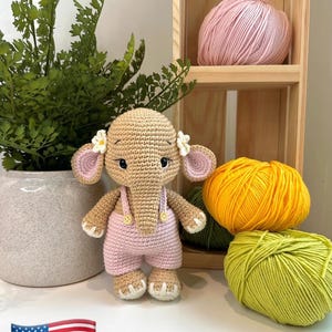 Virkat elefantmönster (ENGELSKA)