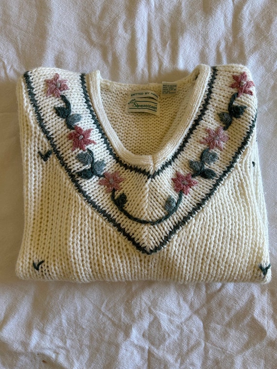 VINTAGE hand knit sweater floral sweater vintage … - image 4