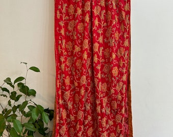 Écharpe brodée VINTAGE grande écharpe drapée rouge et or 29 x 79