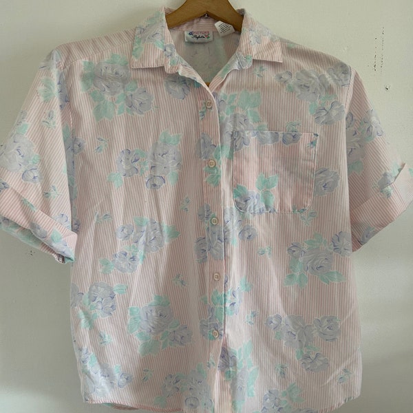 VINTAGE floral button up shirt pastel flowers women's vintage shirt