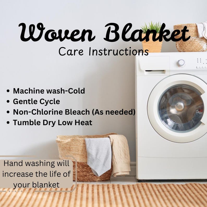 Puede incluir: Instrucciones de cuidado para una manta tejida. Las instrucciones incluyen lavar a m&aacute;quina con agua fr&iacute;a en un ciclo delicado, usar blanqueador sin cloro si es necesario y secar en secadora a baja temperatura. La imagen tambi&eacute;n incluye una cesta con una manta y una lavadora.