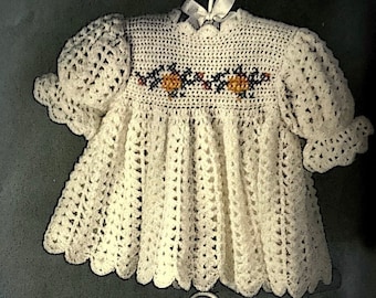 Patrón de crochet retro para vestido, pantalón de pañal con flores de jardín, para bebé pequeño, descarga instantánea en PDF, 2 piezas, 3, 6, 9 y 12 meses, niña