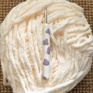 READY TO SHIP 5mm Lavender Cow Print Handmade Crochet Hook, Clay Crochet Hook, Handcrafted Clay Hook
