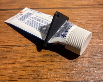 Toothpaste Tube Squeezer – Easy Squeeze Tool, Tube presser for Paste Saving