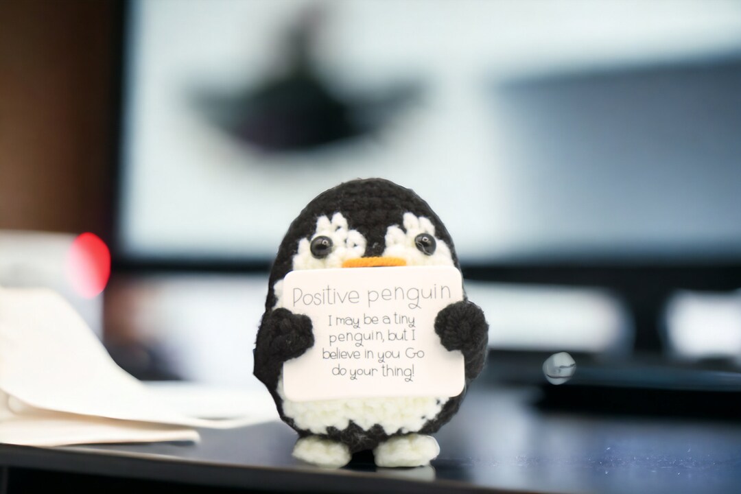 TOYMIS 2pcs Mini Penguin Cute Crochet Doll Ornament - Knitted Penguin Toy With Positive Card For Decoration, Friends, Family, Birthday Party Gift