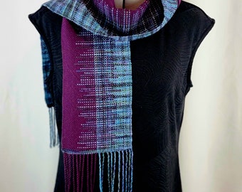 Handwoven scarf