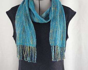 Handwoven scarf