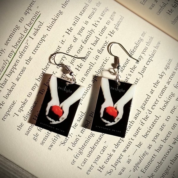 Twilight book earrings | book earrings | acrylic earrings | acrylic | handmade earrings | twilight saga