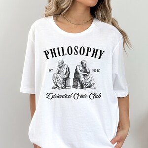 Bestehendes Crisis Club Shirt, Philosophie T-Shirt, Vintage Art Philosophie T-Shirt, Lustiges Philosophie Shirt, Philosophie Liebhaber Geschenk Bild 2