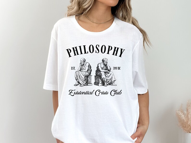 Bestehendes Crisis Club Shirt, Philosophie T-Shirt, Vintage Art Philosophie T-Shirt, Lustiges Philosophie Shirt, Philosophie Liebhaber Geschenk Bild 2