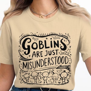 Gobliner är bara missförstådda T-shirt, nyckfull fantasy grafisk T-shirt, nyhet gåva för spelare, rolig Goblin-tröja