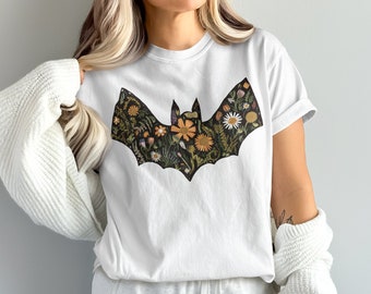 Cute Bat Wild Flower T-Shirt, Floral Bat Graphic Tee, Gothic Aesthetic Top, Unique Bat Lover Shirt, Halloween Casual Wear