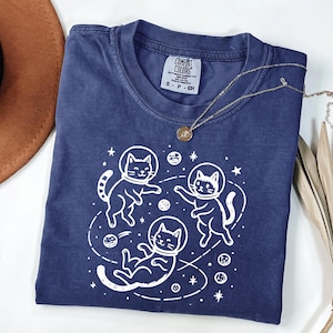 Space Cats Orbit Tee, Comfort Colors Astronaut Cat Shirt, Cute Cosmic Kitty T-Shirt, Cat Lover Gift, Retro Graphic Space Cat Tee