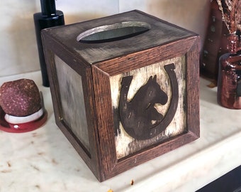 Modern rustic tissue box cover, great gift idea farmhouse style tissue box cover, decorative horse shoe designs cover, metal and wood accent