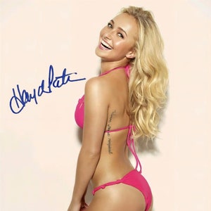 Hayden Panettiere 22 - Sexy Autographed Celebrity Reprint