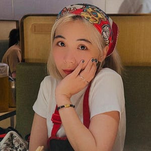 55x55cm 100% Mulberry Square Silk Scarf Xmas Design, Hand-rolled Hem, Vietnamese Silk, Silk Bandana, Christmas Gift, Gift For Her, HeadScarf