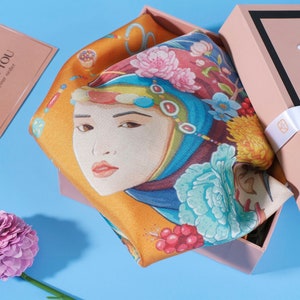 55x55cm Square Silk Scarf, Hand-rolled Hem, Youth Design, Luxury Pure Silk
