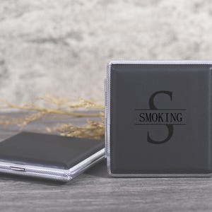 Portasigarette personalizzato, scatola per sigarette in pelle personalizzata, scatola per sigarette in metallo, regali per anniversario, regali per fumatori