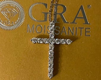 Custom Moissanite VVS D 3mm 0.1 Carat Diamond Cross Pendent With Necklace