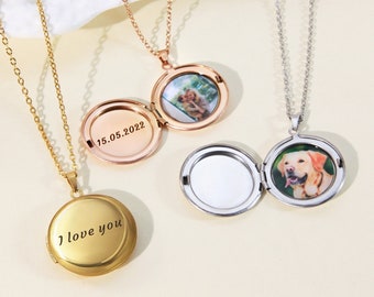 Photo Locket Necklace,Locket Necklace with Photo, Engraved Locket Pendant, Locket Necklace in Silver, Gold,Locket that Opens,Gift for MOM