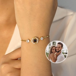 Personalized Projection Bracelet,Custom Photo Bracelet,Memorial Picture Inside Bracelet,Wedding Friend Gift,Couple Bracelet,Gift for Mom