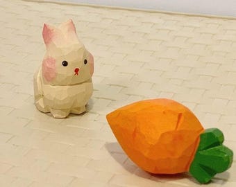 Handgemachte hölzerne Hasenfigur | Mini Kaninchen Schreibtisch Dekor | Niedliches Tier Sammler Geschenk | Schlüsselanhänger Option