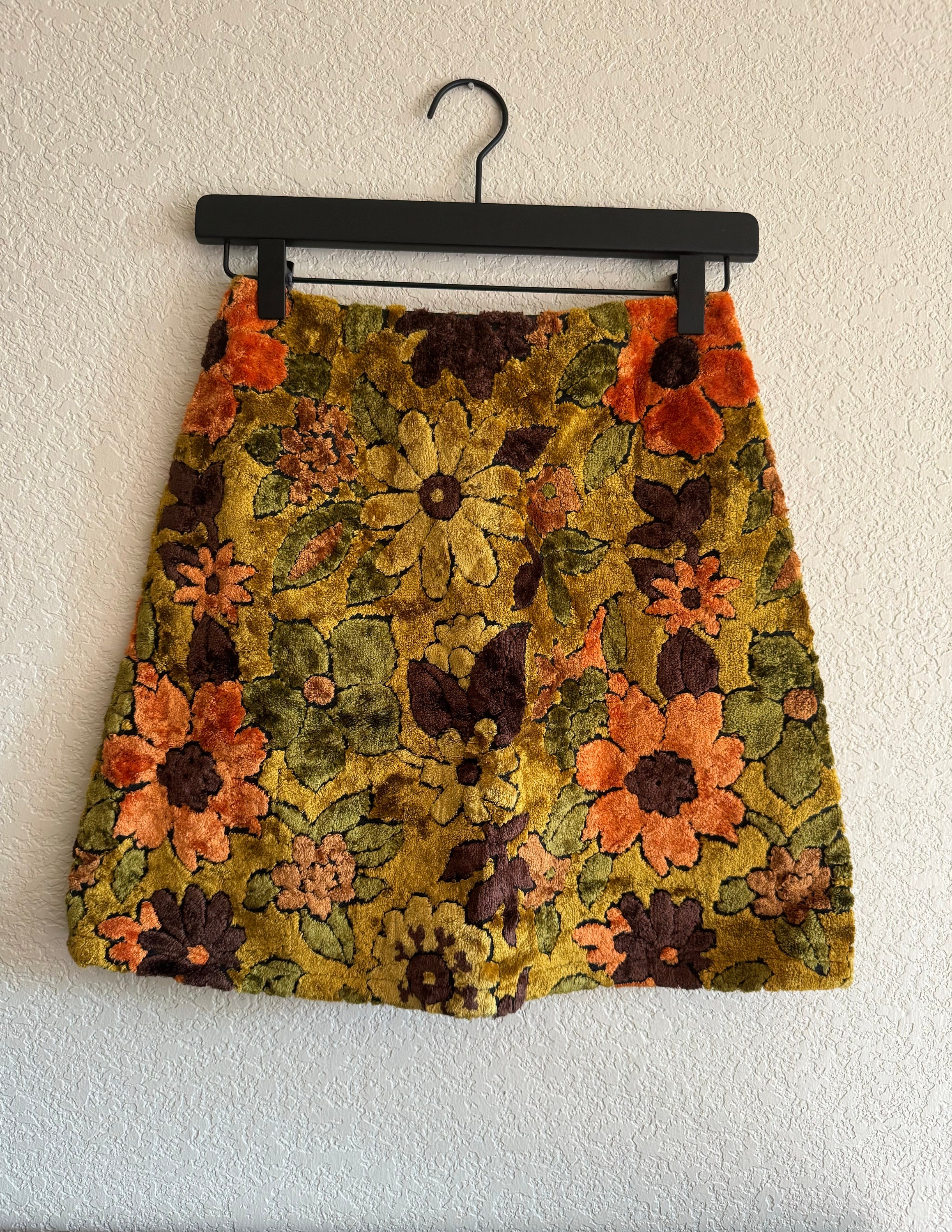 1960s/70s Floral Carpet Skirt - Etsy 