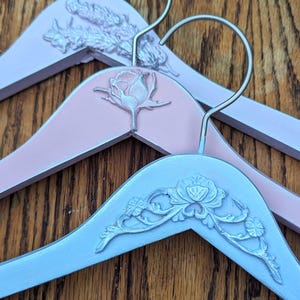 Hand-Painted Floral Wooden Hangers: Shabby Chic Closet Decor