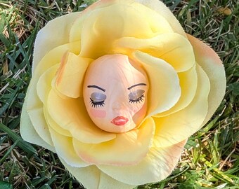 Talking Flowers From Alice in Wonderland – Hand-painted Clay Heads
