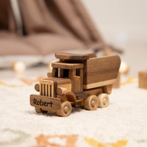 Personalized Truck Toy, Wooden Car Toy, Custom Birthday Baby Gifts zdjęcie 1