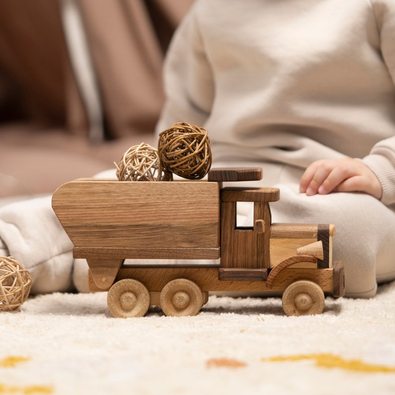 Personalized Truck Toy, Wooden Car Toy, Custom Birthday Baby Gifts zdjęcie 6