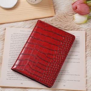 Alligator print Leather Kindle Case Groovy Custom Leather All New kindle Custom Name Kindle 7" 2024 case Gift for her image 8