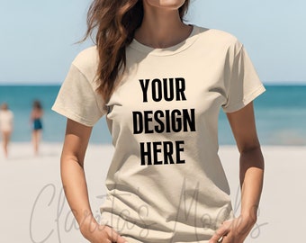 Maqueta de camiseta Bella Canvas 3001 Sand, escena de playa (descarga digital)