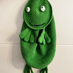 Sac à dos grenouille fait main au crochet - Design amusant et mignon pour les enfants - Cadeau d'anniversaire pour les enfants