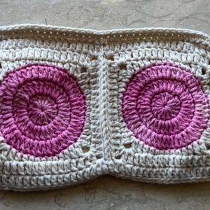 Cartera de crochet hecha a mano: monedero cuadrado de abuela con cremallera y forro