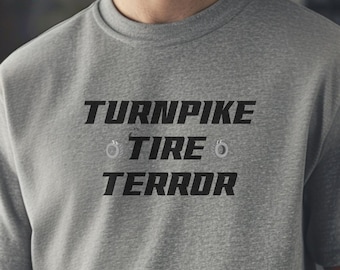 Camiseta Turnpike Tire Terror / Camiseta gráfica de estilo retro de carreras