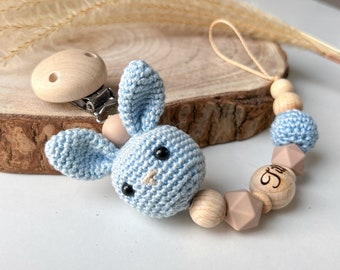 Hase  Schnullerkette  mit Namen Gravur  | Junge Mädchen | blau  | Geschenk| gehäkelt Amigurumi